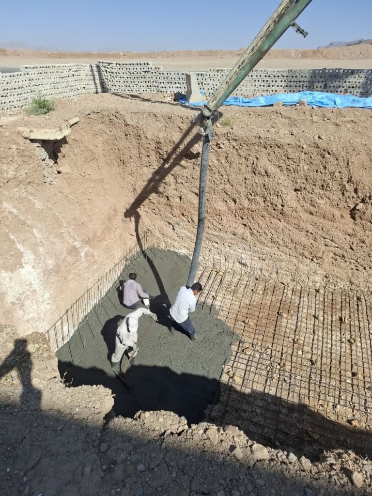 احداث استخر ذخیره آب آرامستان